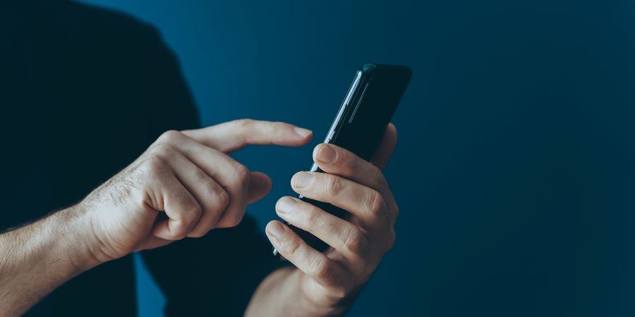 Foto von Smartphone in Händen